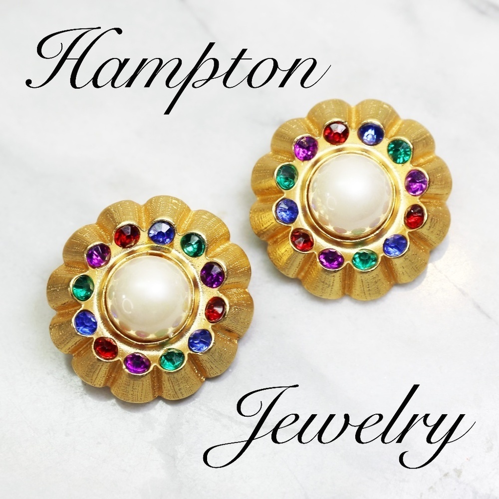 Pearl Earrings ~ Vintage Colorful Gemstone & Simulated Pearls in Scalloped Gold